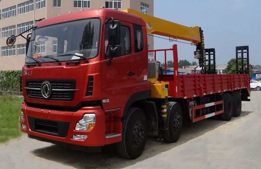 东风天龙16吨随车吊图片 一 东风天龙16吨随车吊图片 一
